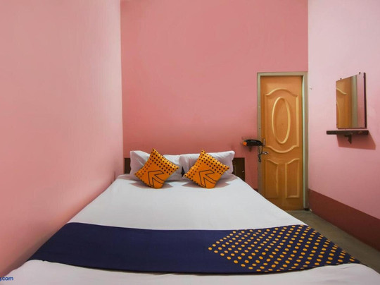 SPOT ON 65035 Maa Laxmi Lodge