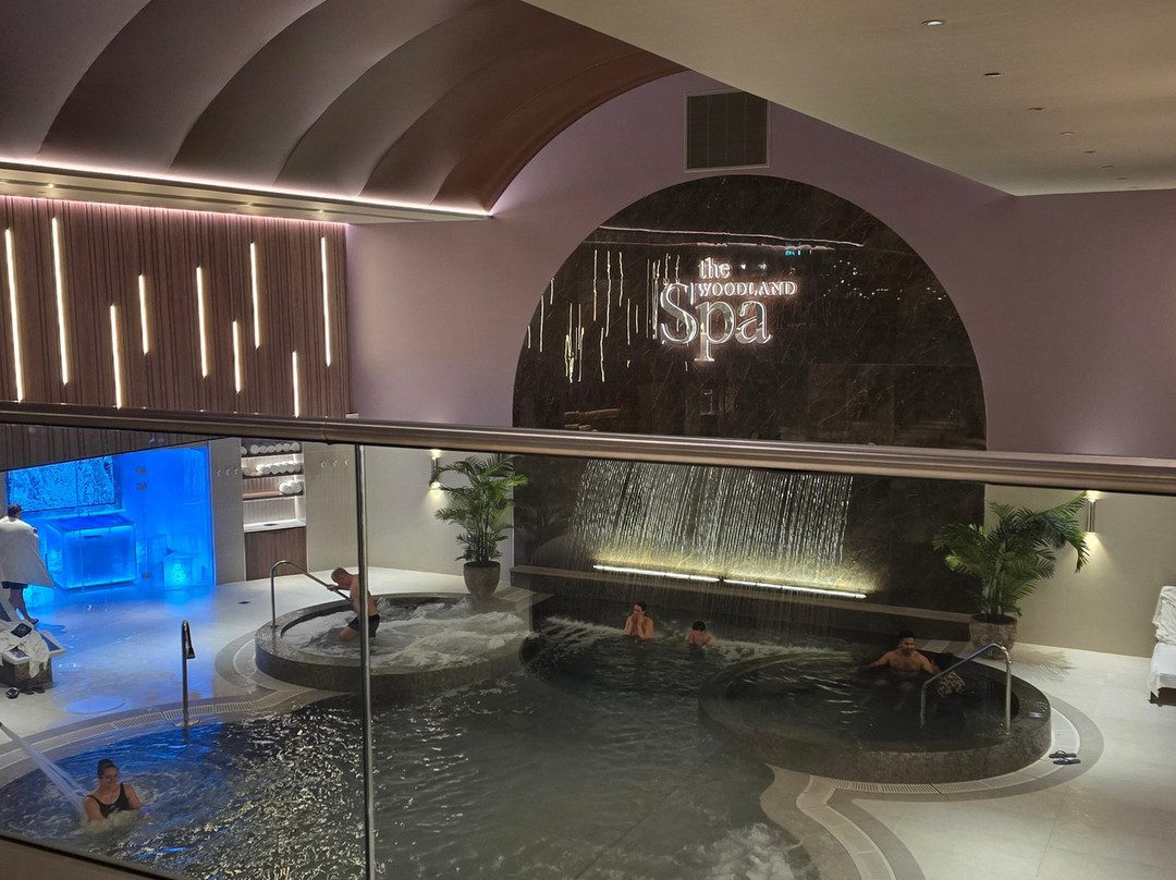 Crow Wood Hotel And Spa Resort主图