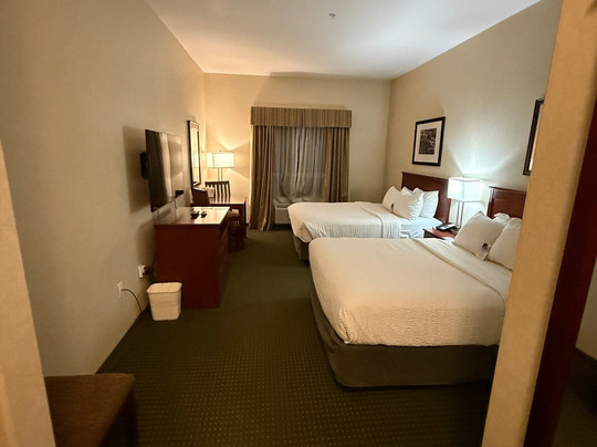 Lakeview Inns & Suites - Slave Lake主图