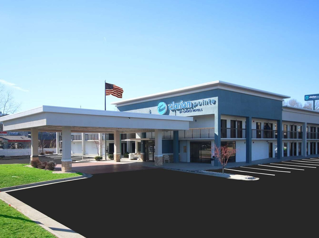 Clarion Pointe Statesville