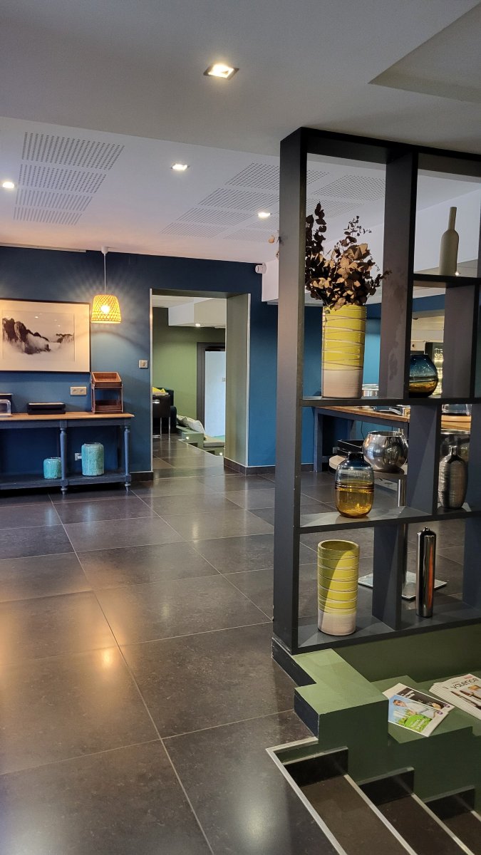 瓦朗斯法兰西酒店-浴室