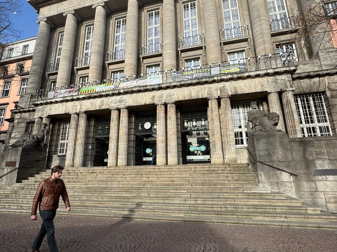 Rathaus Wuppertal-伍珀塔尔必去景点