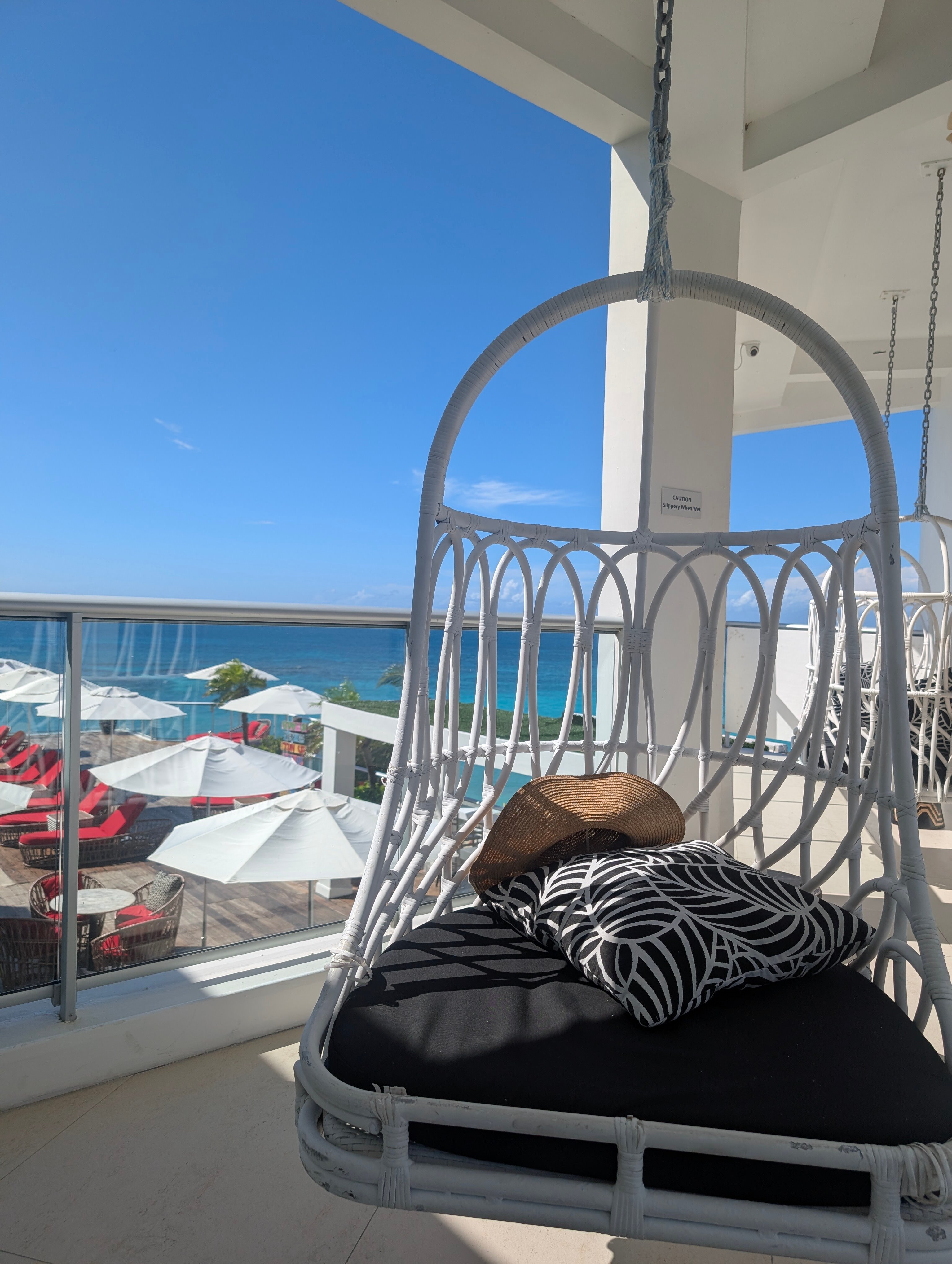 S Hotel Jamaica-浴室