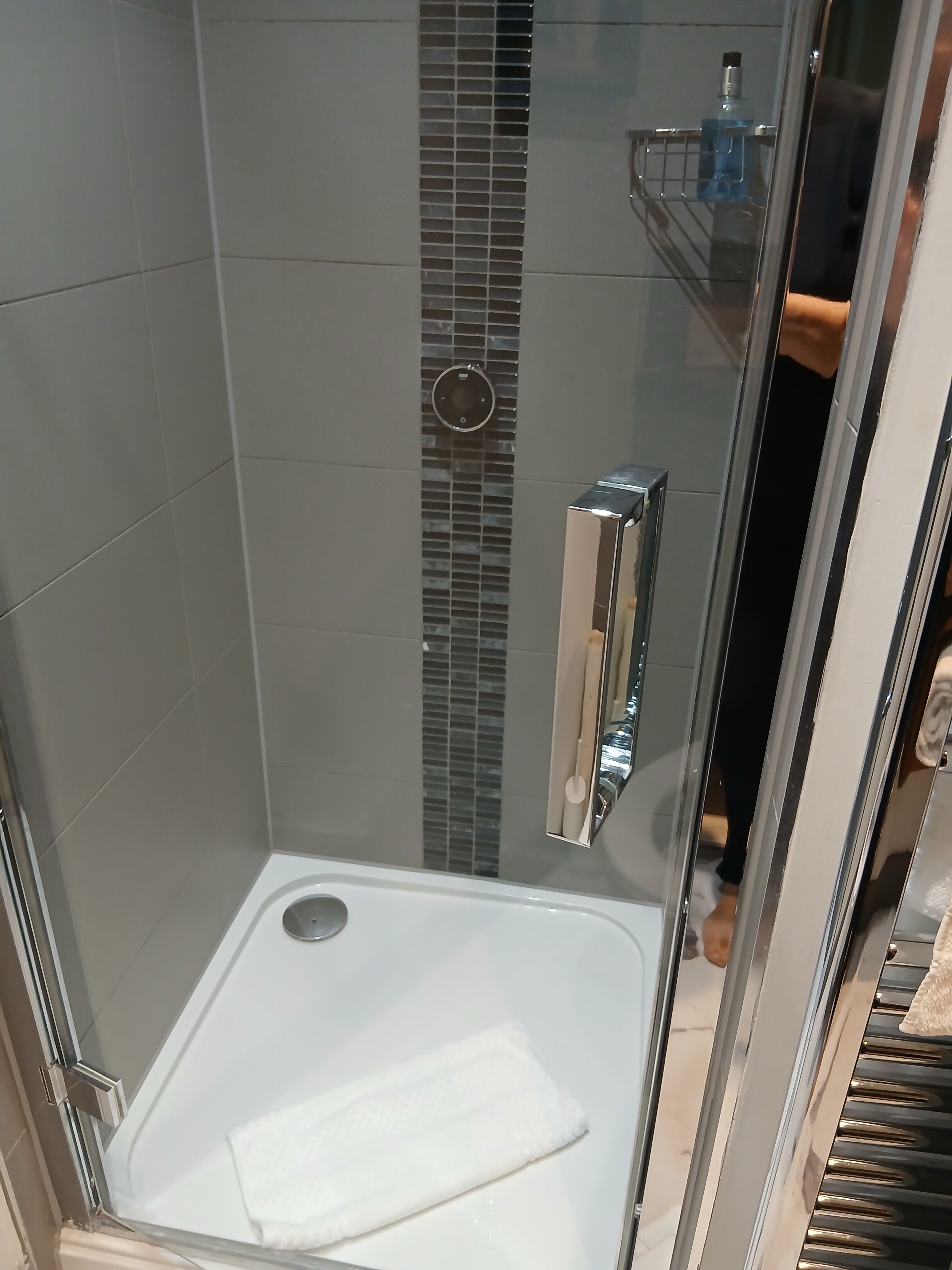 Red Lion (Hotel)-官方