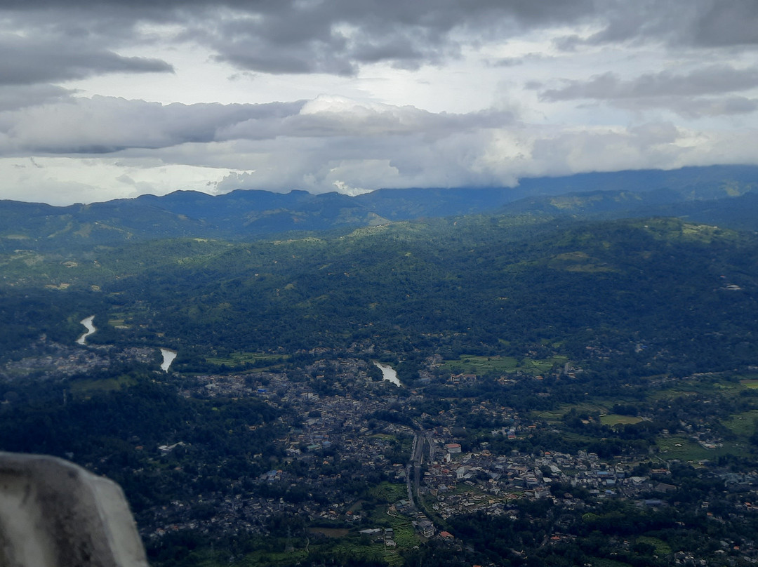 Colour Lanka Tours-康提必去景点