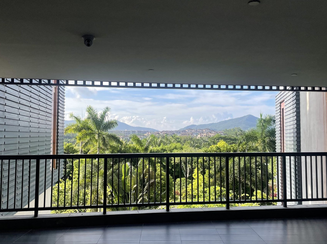 海南兴隆希尔顿逸林滨湖度假酒店主图