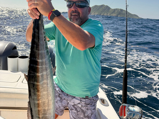 Simply Caught Charters-吕康必去景点