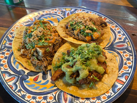 Mereketengue Tacos & Margarita