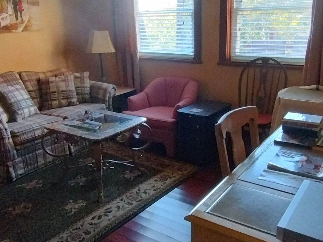 Crews on Inn to paradise suites Huntsville Ontario主图