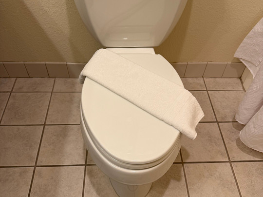 贝斯特韦斯特埃德蒙兹港酒店主图