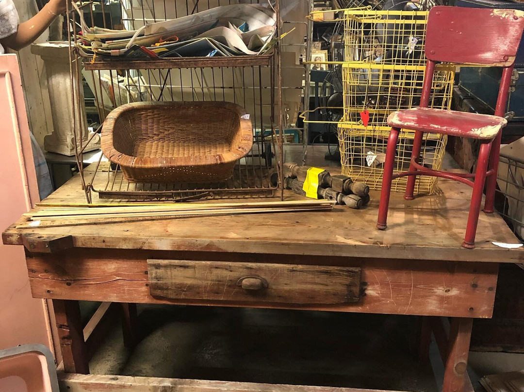 ComeOnIn  Antiques-Seymour必去景点