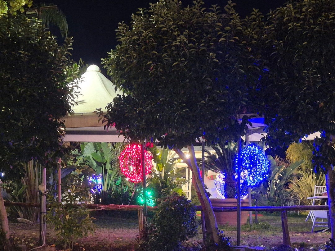 黎莱斯卡斯特隆波齐亚酒店主图