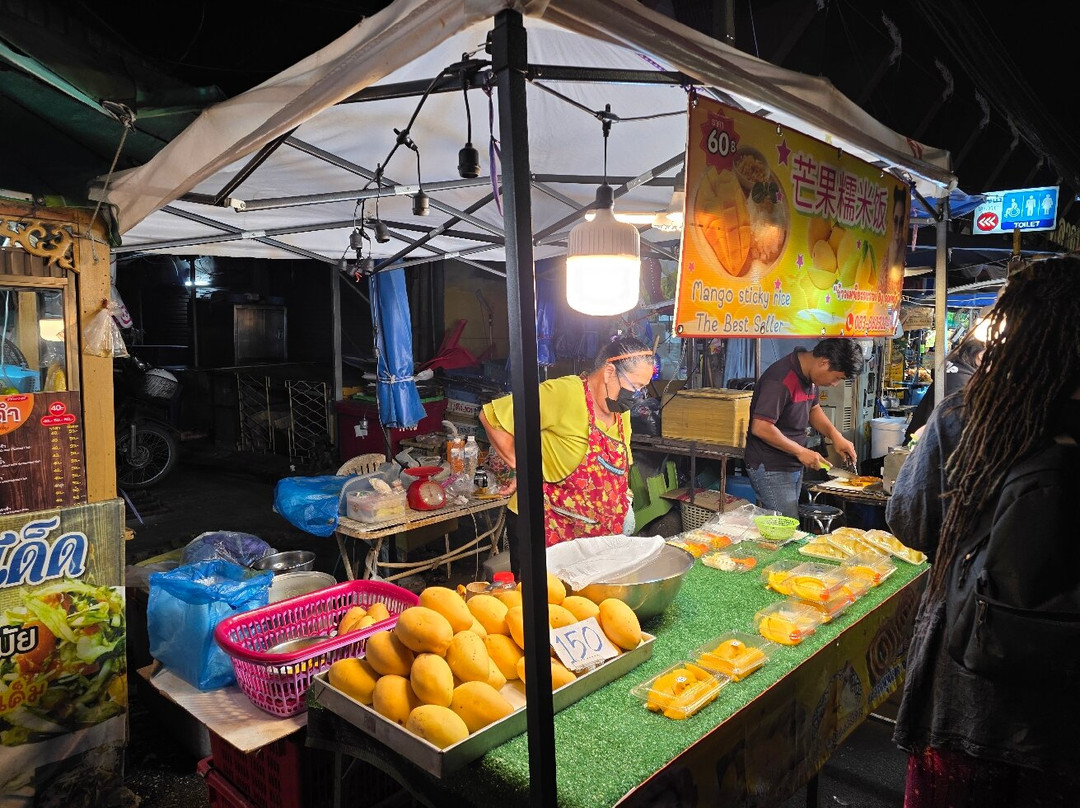 Chiang Mai Gate Night Market-清迈必去景点
