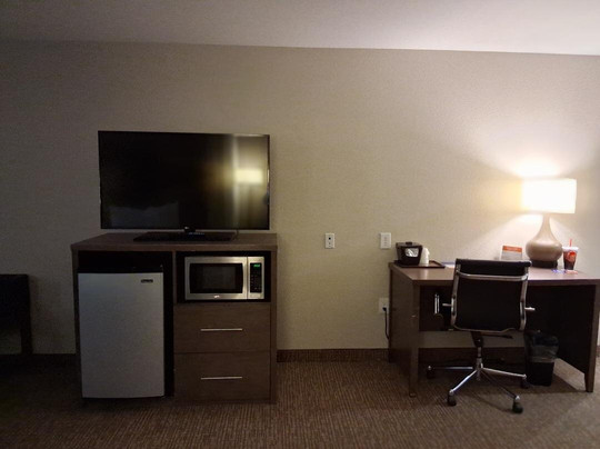 Comfort Inn & Suites主图