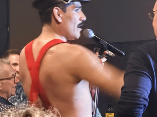 The Palm Cabaret and Bar-瓦拉塔港必去景点