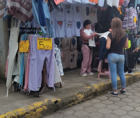 Cascada de  Peguche-Peguche必去景点