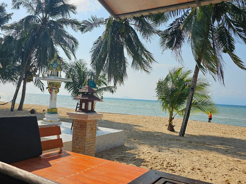 Mac's Bay Resort主图