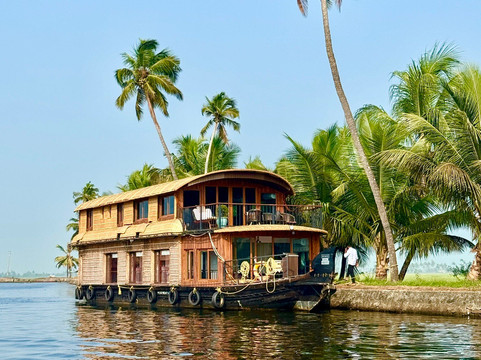 Spice Routes Luxury Cruises-Kainakary必去景点