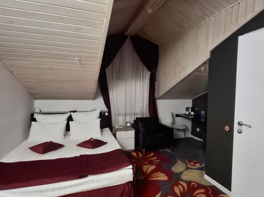 库佩切斯基庭院主图