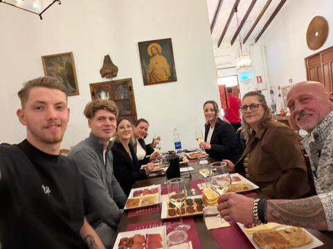 Bodegas Faelo-埃尔切必去景点