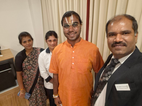 金郁金香提鲁帕提