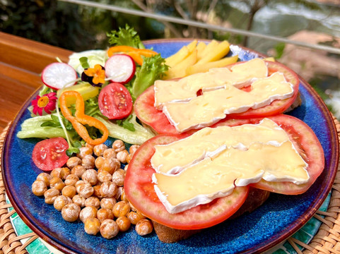 12 Apostles Cafe & Bar