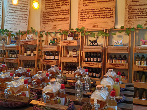 Museo Del Vinagre-卡利必去景点