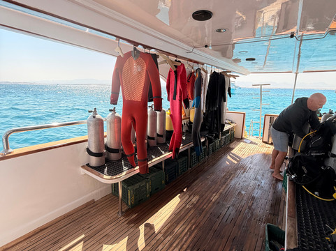 蓝色天堂潜水中心-赫尔格达必去景点