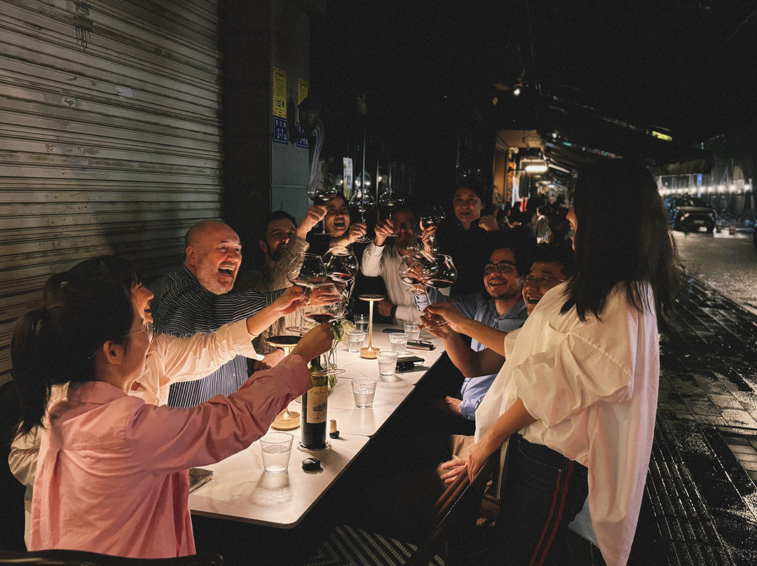 Maison M Wine Bistro