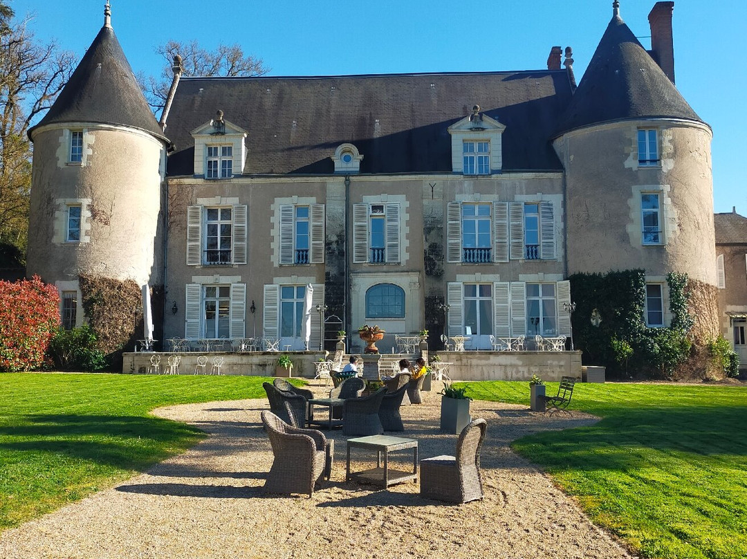 普莱城堡酒店主图