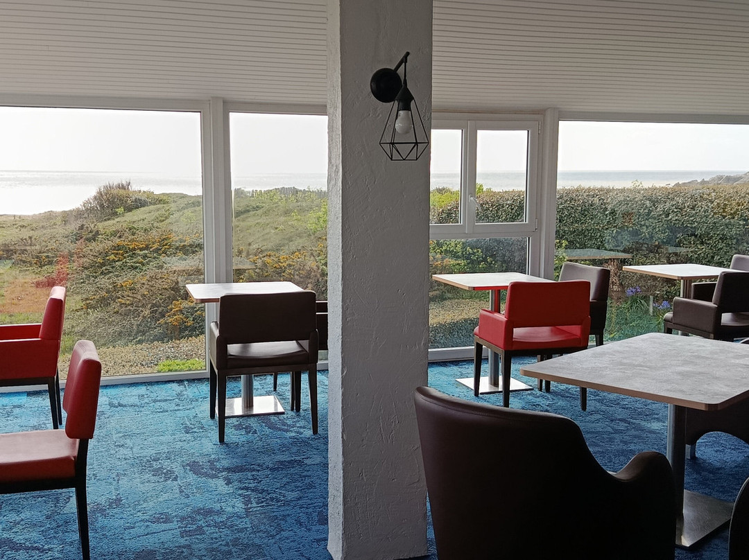 青苔海洋酒店主图