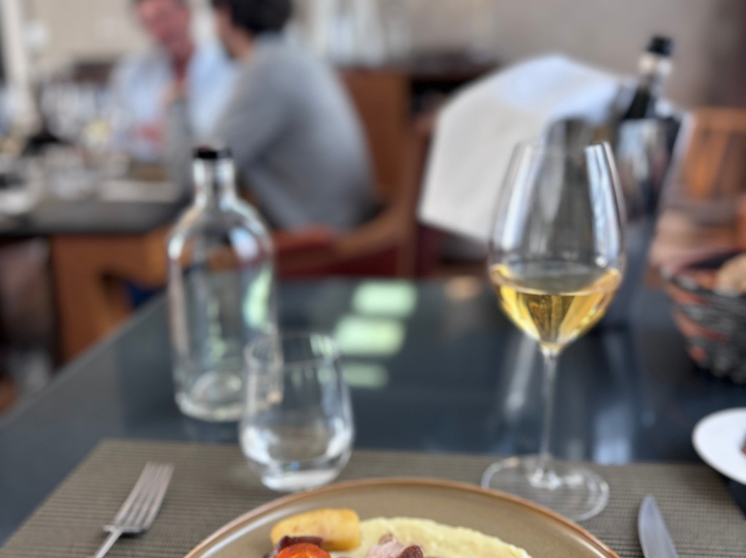 Hotel Restaurant les Avises主图