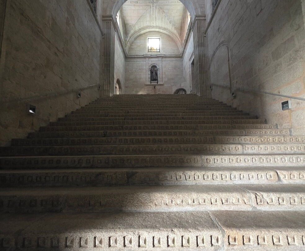 Monasterio de Oseira-San Cristovo de Cea必去景点