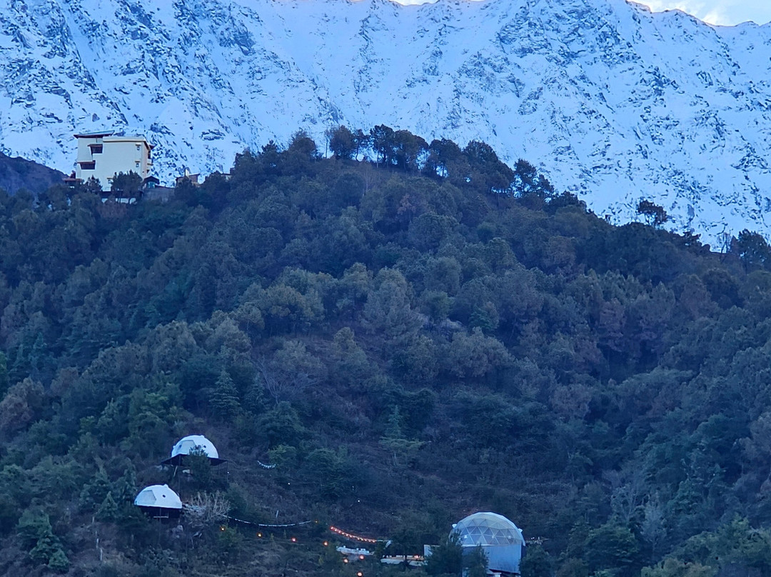 胡斯塔高山度假酒店主图