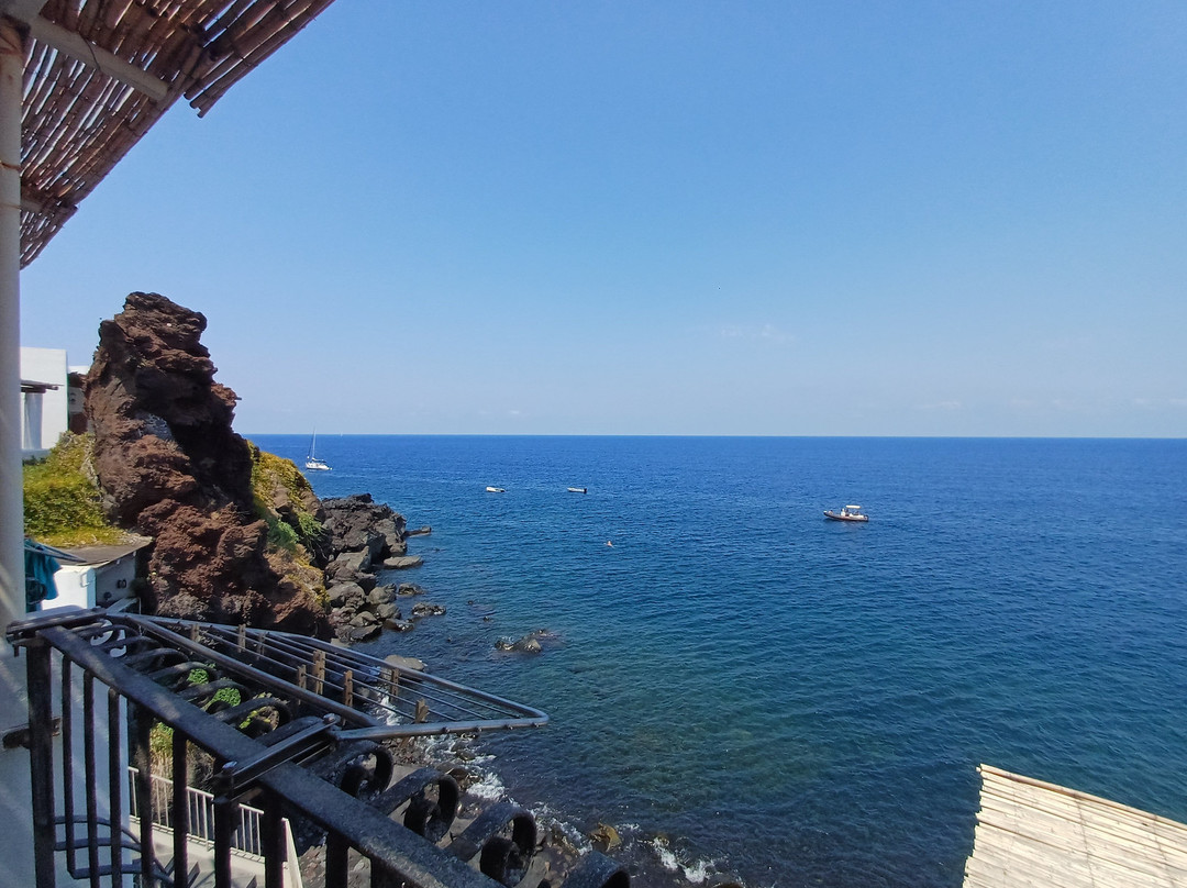 斯特隆波里乡村酒店主图