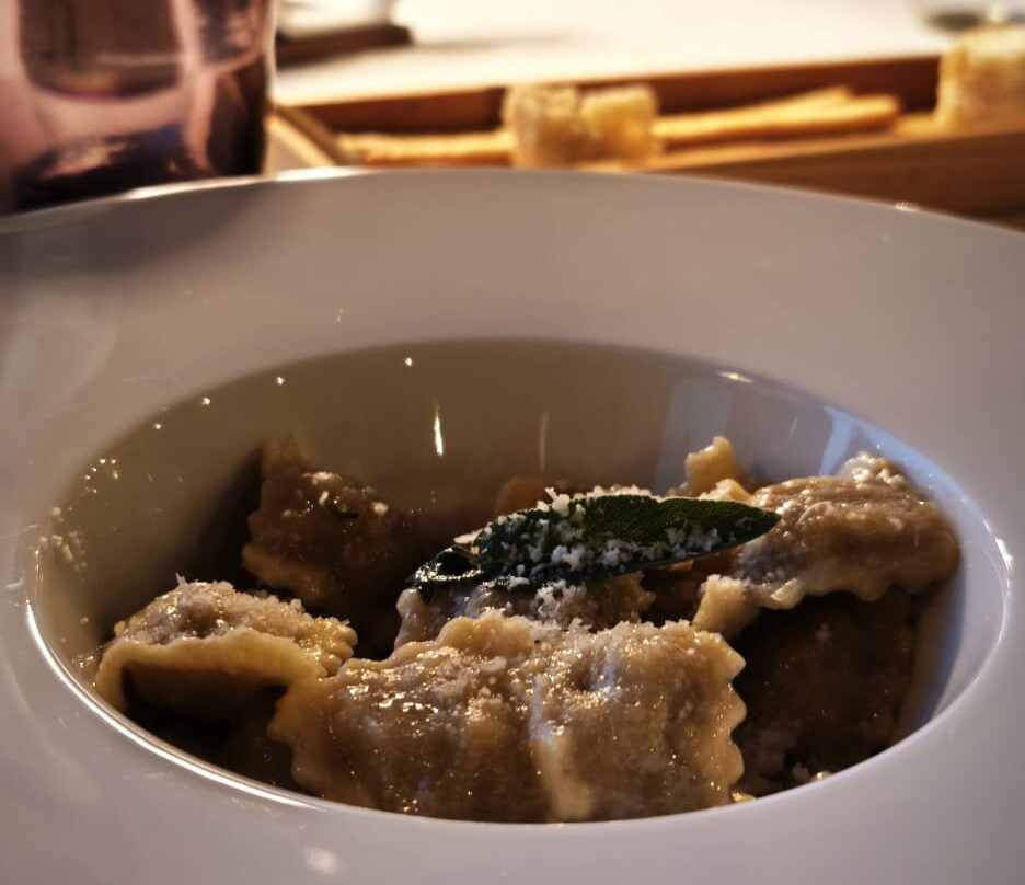 卡诺尼卡迪柯特兰佐酒店主图