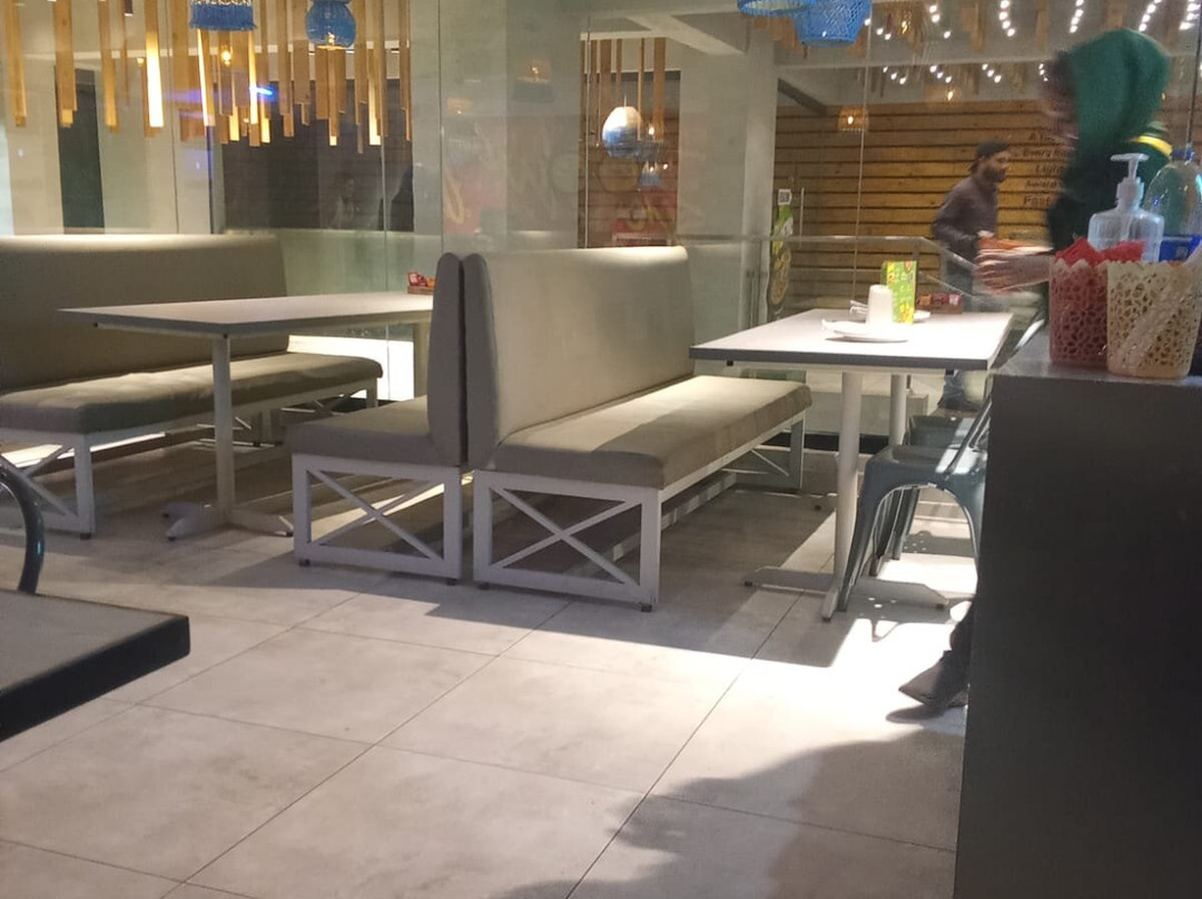 Broadway Pizza - FB Area主图