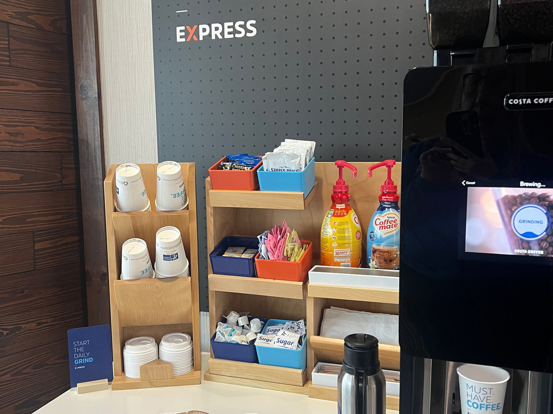 Holiday Inn Express & Suites LINDALE - TYLER by IHG主图