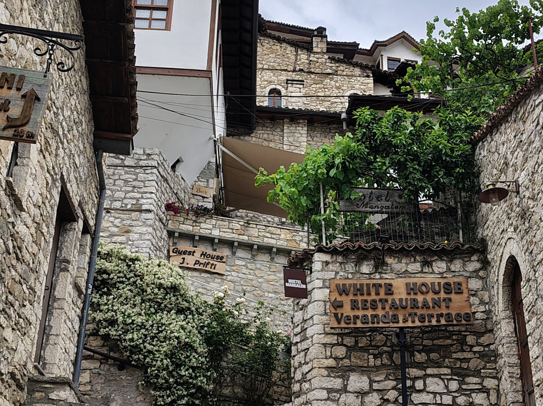 Quarter Of Mangalem-培拉特必去景点