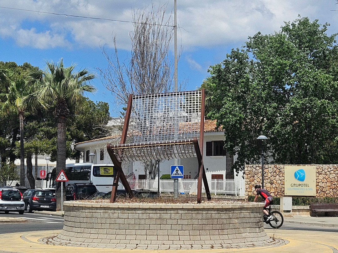 Rotonda De La Tumbona-Muro必去景点