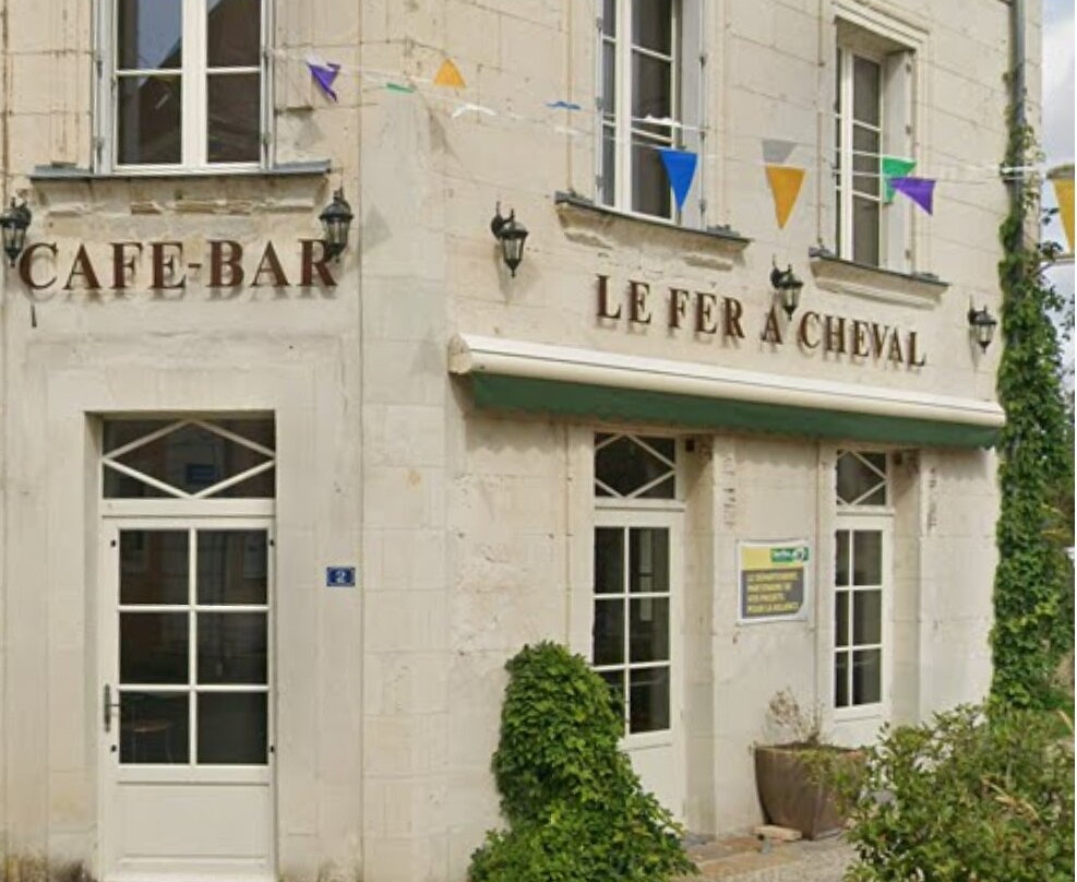 Le Fer À Cheval
