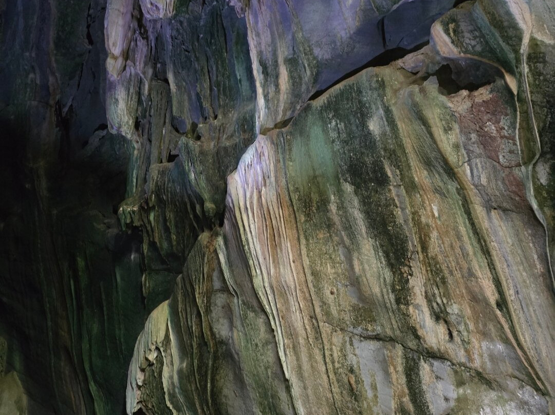 Phnom Chhngok Cave Temple-贡布必去景点