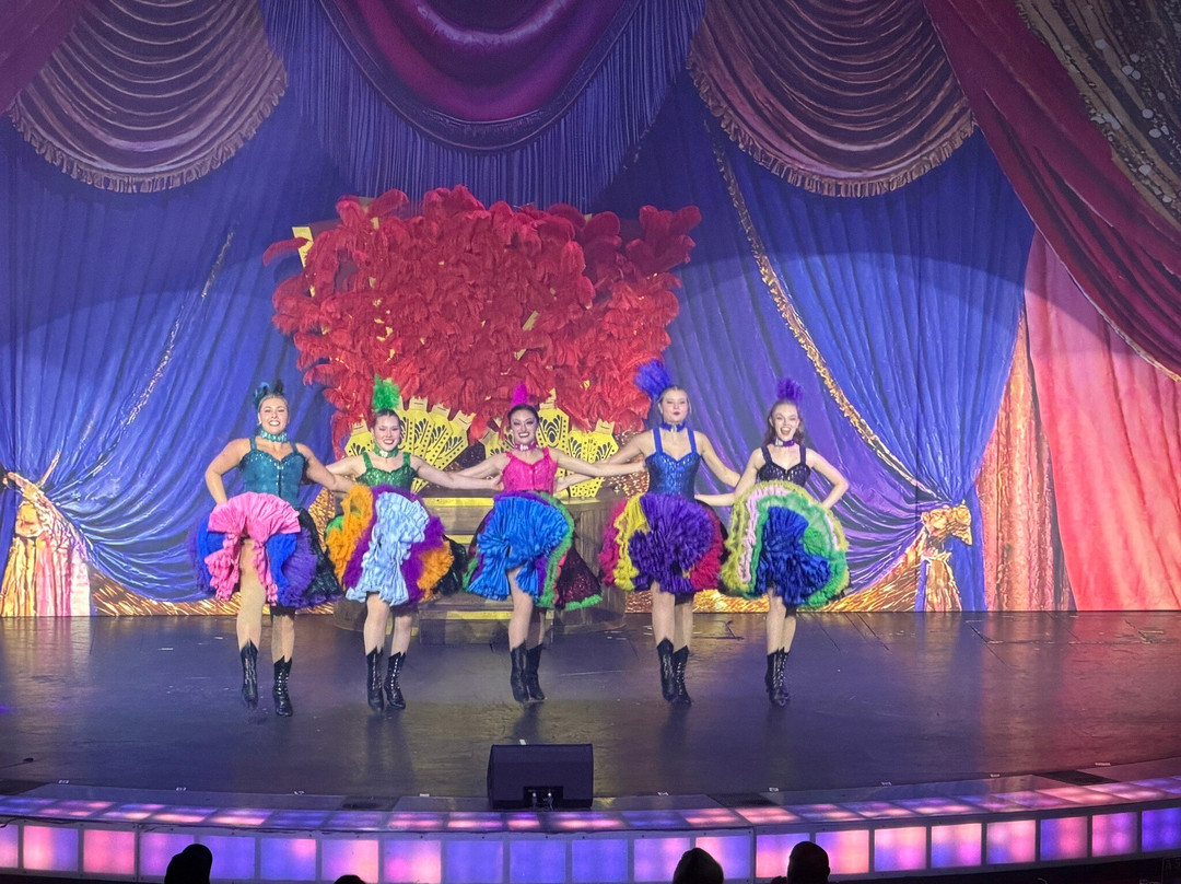 Sneaky Pete's Wild West Dinner Show-威斯康星峡谷必去景点