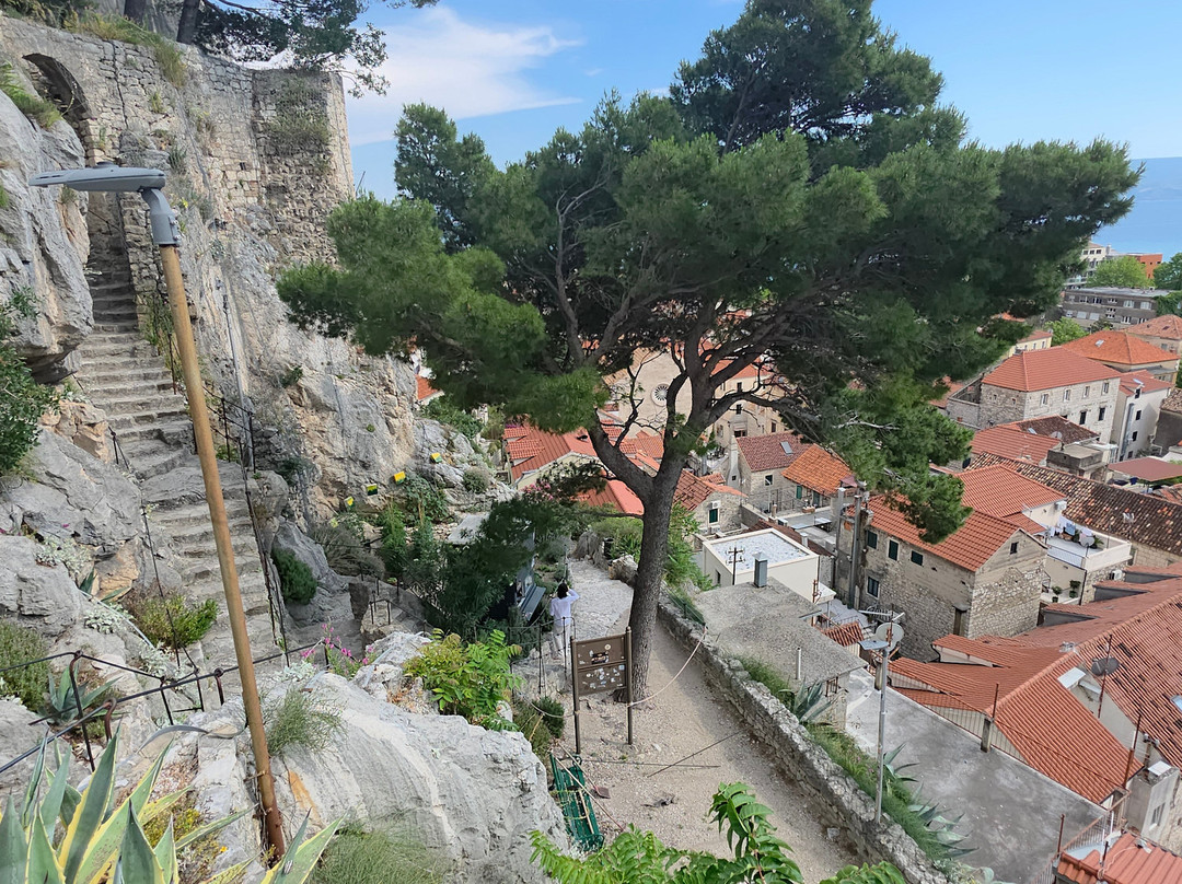 Fortress Mirabella (Peovica)-奥米斯必去景点