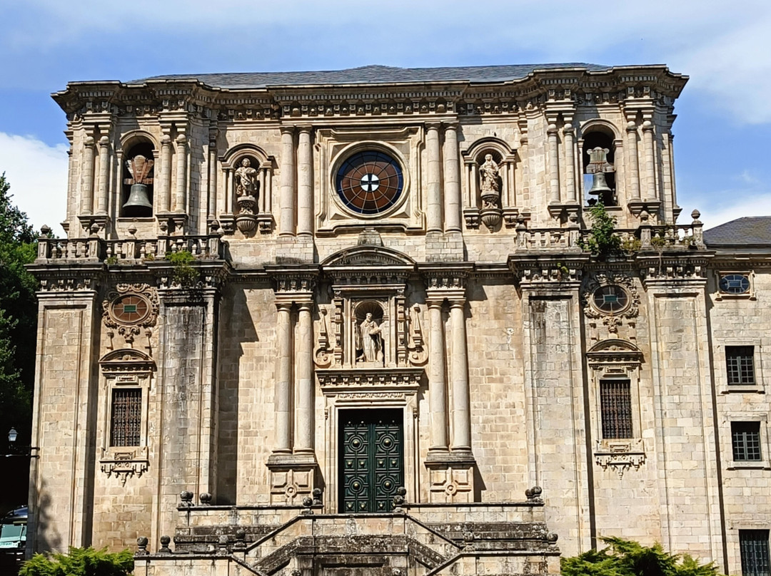 Monasterio de San Julian de Samos-Samos必去景点