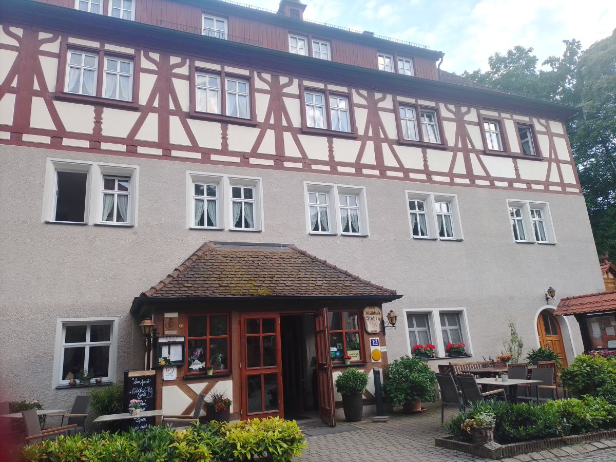 瓦尔德加斯托弗维尔德巴德酒店-旅行者