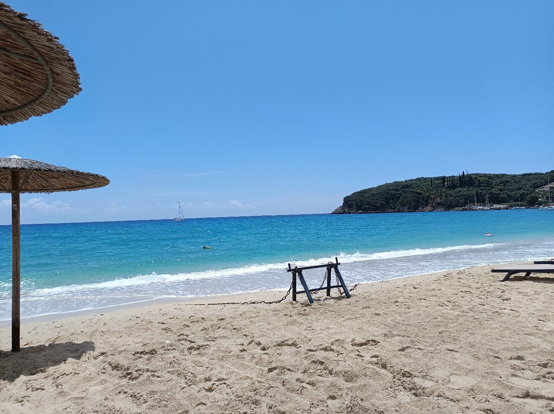 Valtos Beach-Chrisogiali必去景点