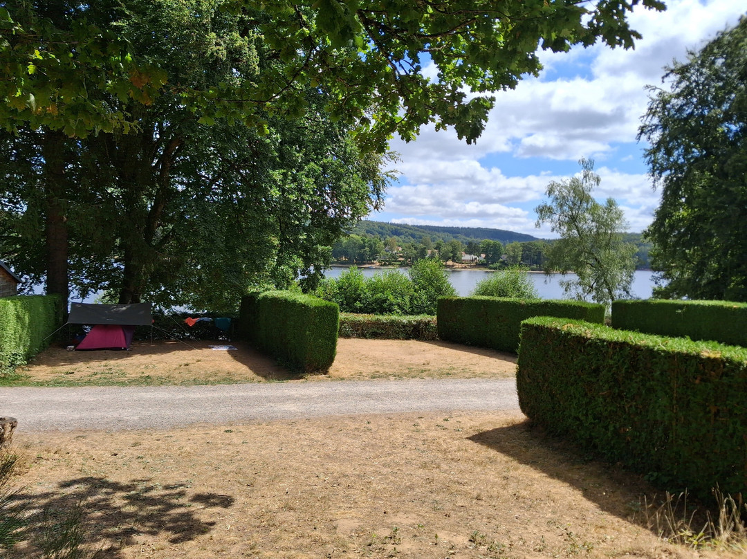 Camping Chalets Plage des Settons