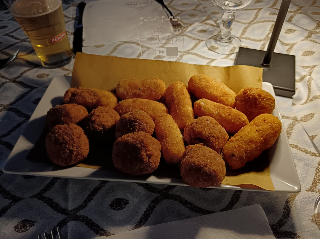 杜特丽酒店主图