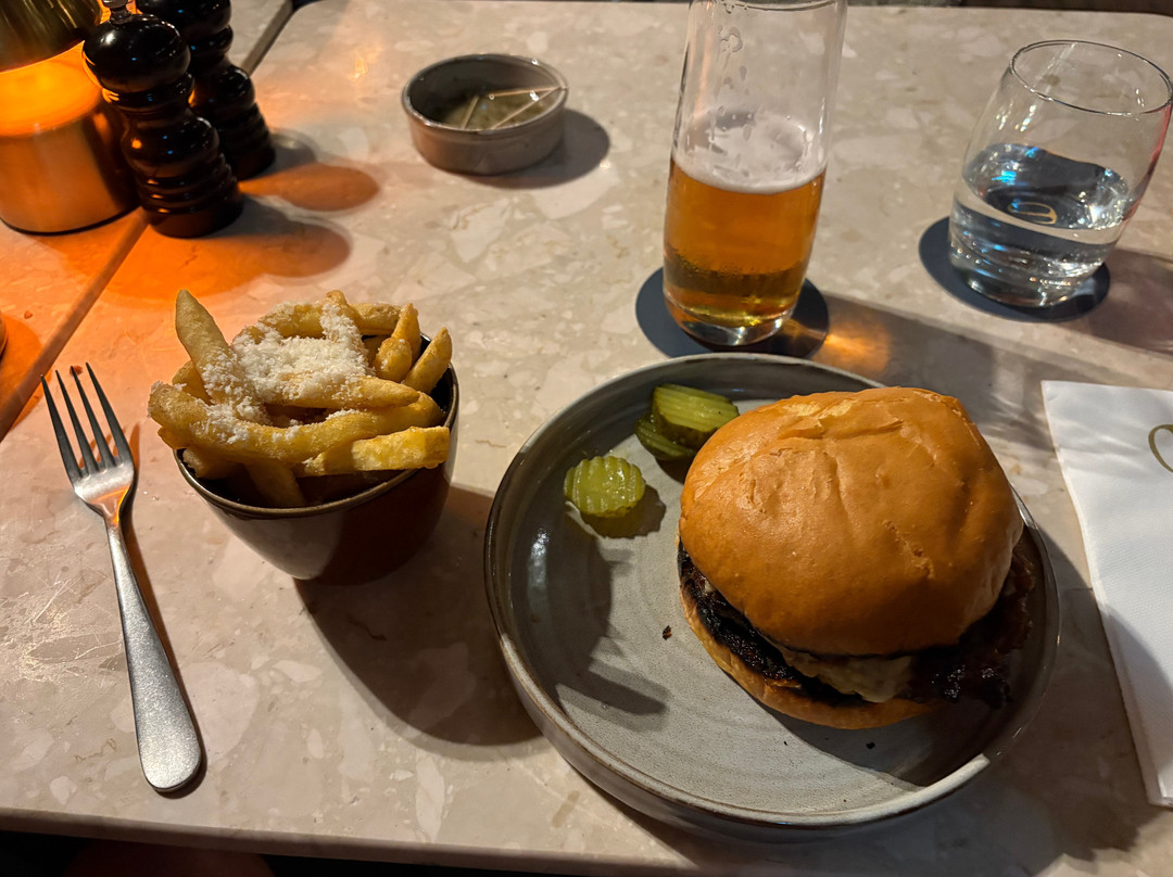 Oz & Isle at The Hobson